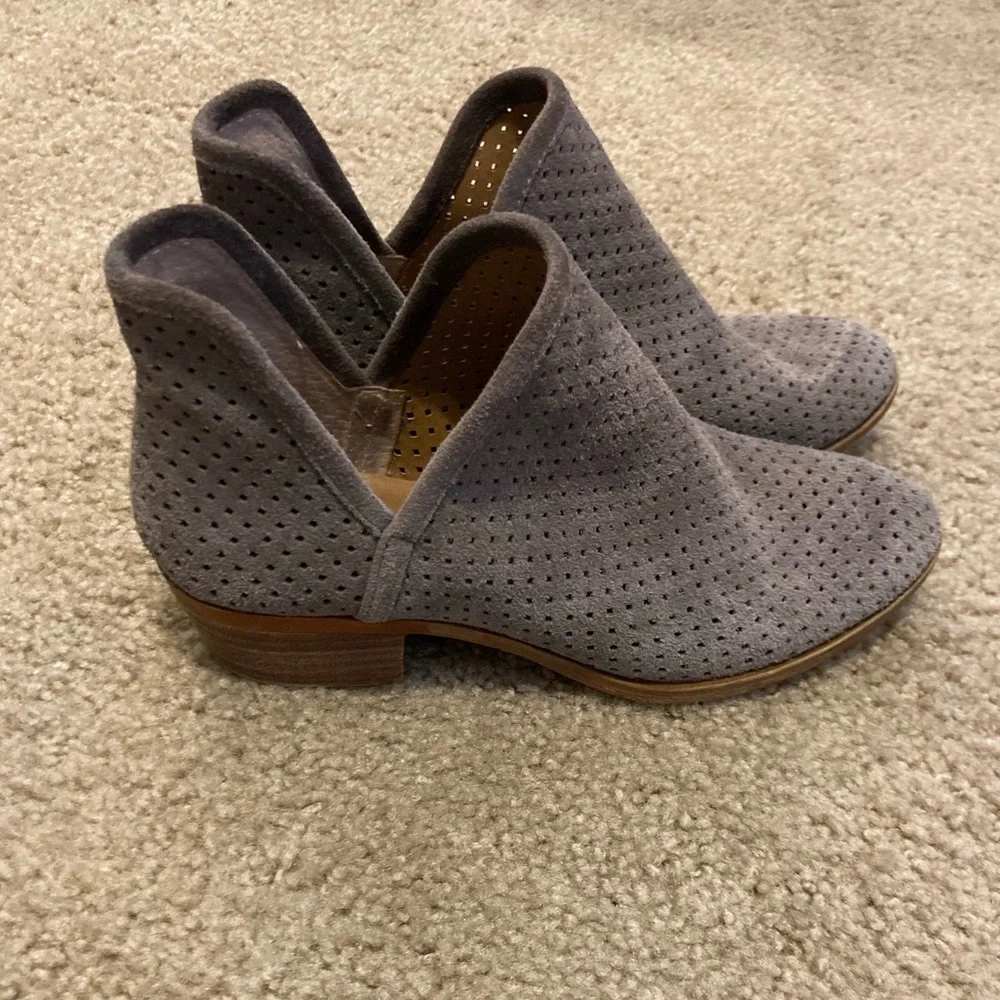 Lucky Brand Ankle Booties Size 7.5. - Picture 3 of 6
